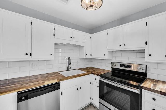 50 Held Circle 50c, Charleston, SC 29412