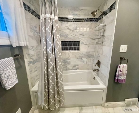 15 Culpepper Road, Amherst, NY 14221