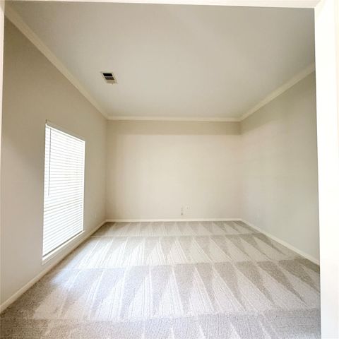 10707 Overton Circle, Houston, TX 77065