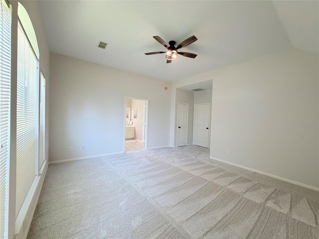 10707 Overton Circle, Houston, TX 77065