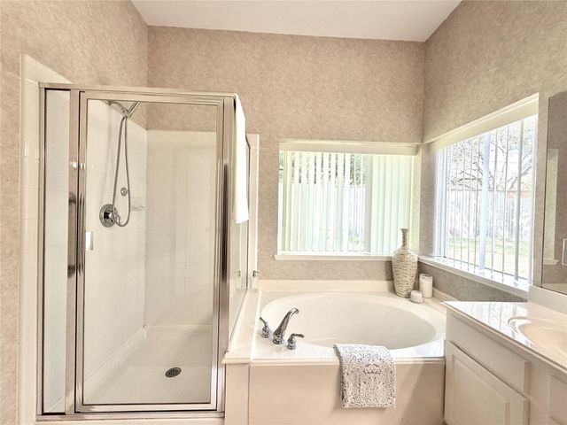 10707 Overton Circle, Houston, TX 77065
