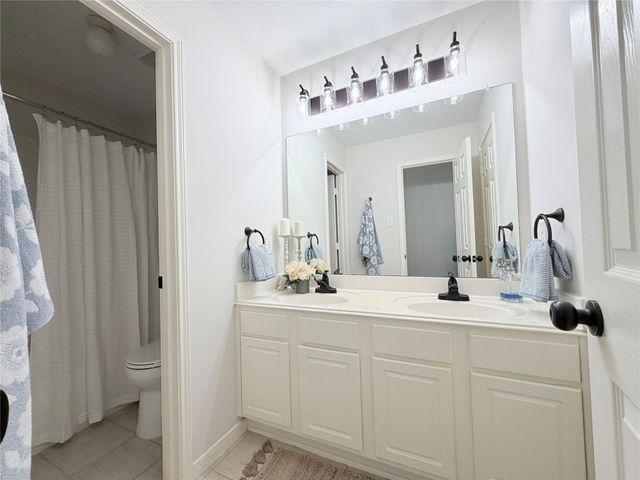 10707 Overton Circle, Houston, TX 77065