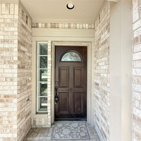 10707 Overton Circle, Houston, TX 77065