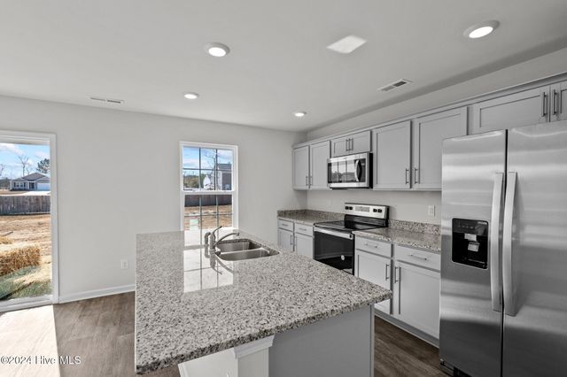 4013 Atlantic Avenue, New Bern, NC 28560