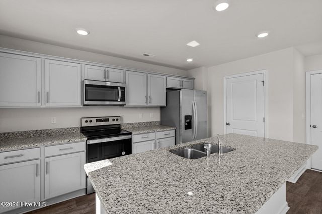 4013 Atlantic Avenue, New Bern, NC 28560