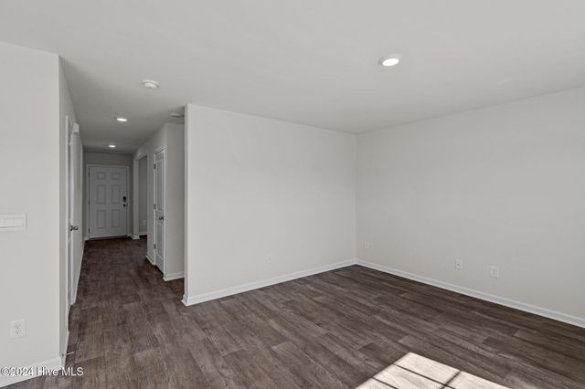 4013 Atlantic Avenue, New Bern, NC 28560