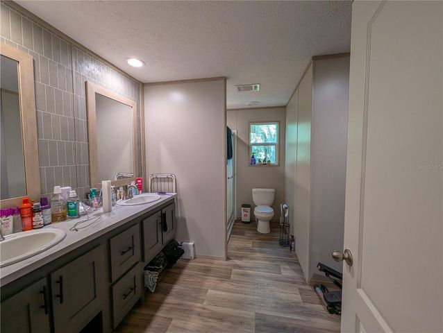 231 TROPIC AVENUE, Satsuma, FL 32189