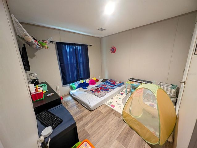 231 TROPIC AVENUE, Satsuma, FL 32189