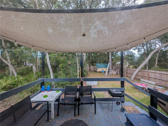 231 TROPIC AVENUE, Satsuma, FL 32189