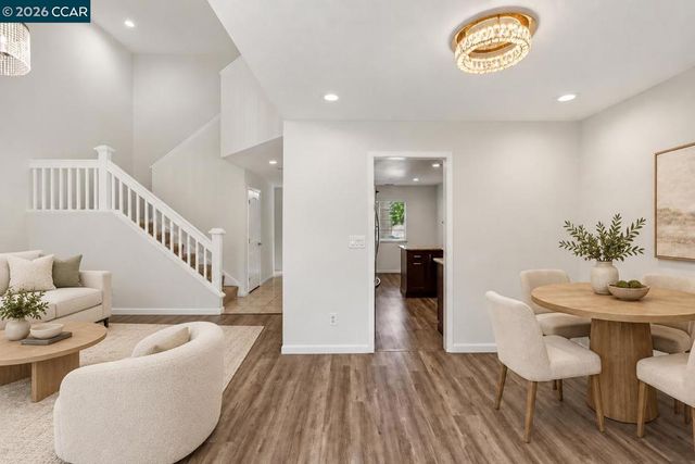 242 Portola Dr, Danville, CA 94506