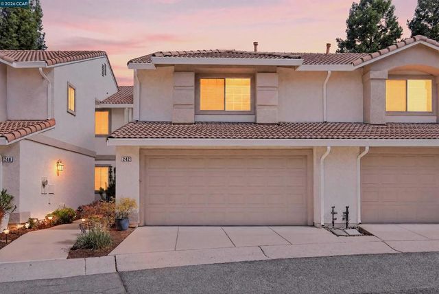 242 Portola Dr, Danville, CA 94506
