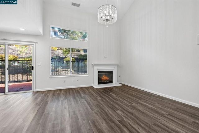 242 Portola Dr, Danville, CA 94506