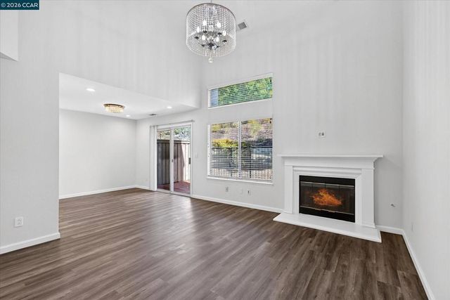242 Portola Dr, Danville, CA 94506