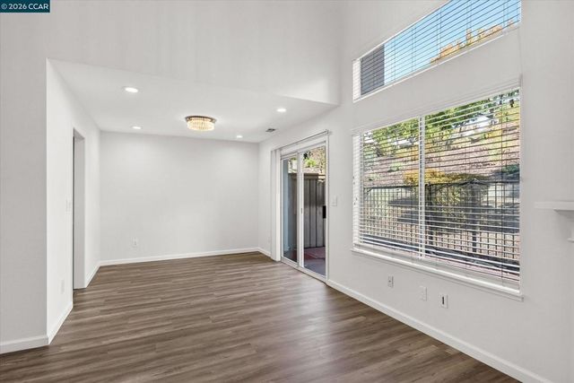242 Portola Dr, Danville, CA 94506