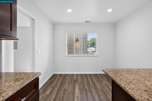 242 Portola Dr, Danville, CA 94506
