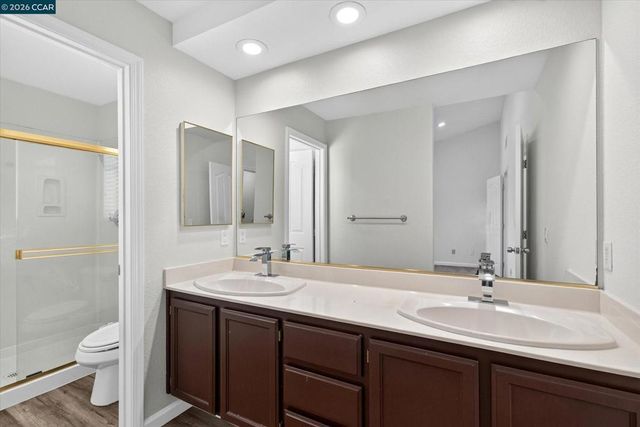 242 Portola Dr, Danville, CA 94506
