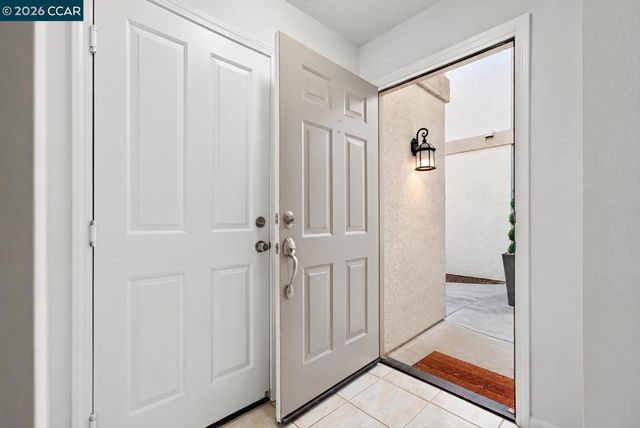 242 Portola Dr, Danville, CA 94506