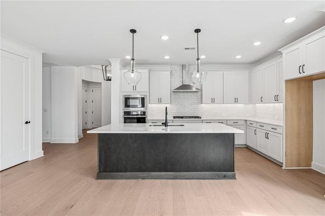 2044 Ripple Park Bend, Canton, GA 30114