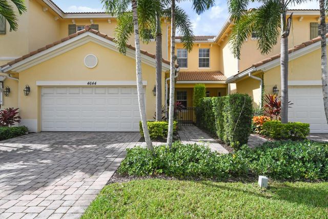 4644 Cadiz Circle, Palm Beach Gardens, FL 33418