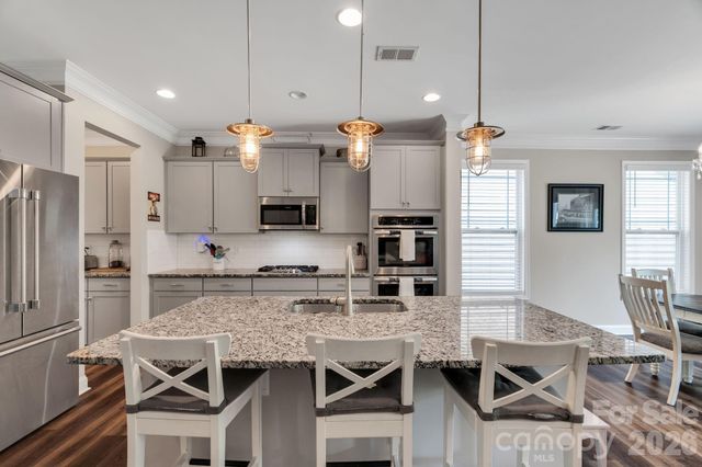 2009 Burton Point Court, Waxhaw, NC 28173