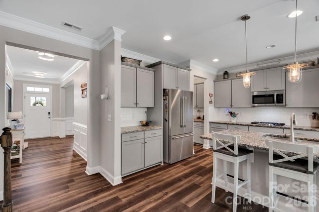 2009 Burton Point Court, Waxhaw, NC 28173