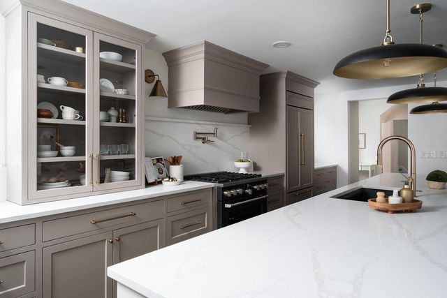 4828 N Newhall STREET, Whitefish Bay, WI 53217