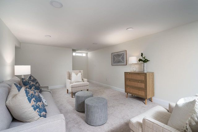 4828 N Newhall STREET, Whitefish Bay, WI 53217