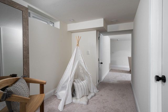 4828 N Newhall STREET, Whitefish Bay, WI 53217