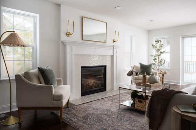 4828 N Newhall STREET, Whitefish Bay, WI 53217