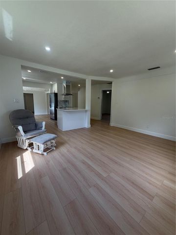 4649 18TH AVENUE N, St Petersburg, FL 33713