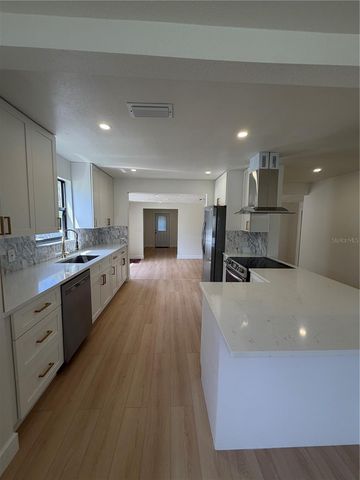 4649 18TH AVENUE N, St Petersburg, FL 33713