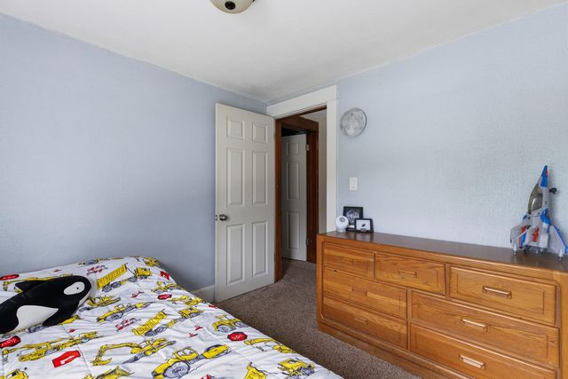 1720 28th Avenue, Moline, IL 61265