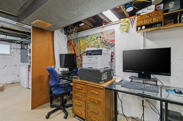 1720 28th Avenue, Moline, IL 61265