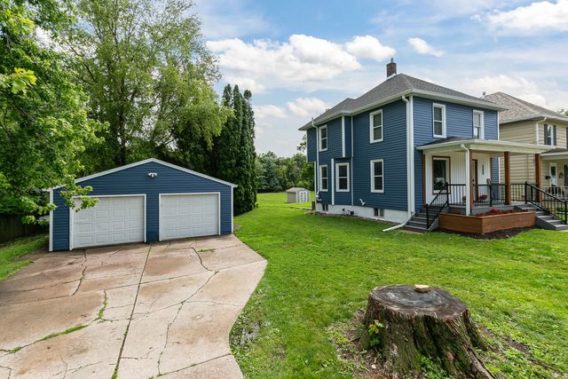 1720 28th Avenue, Moline, IL 61265