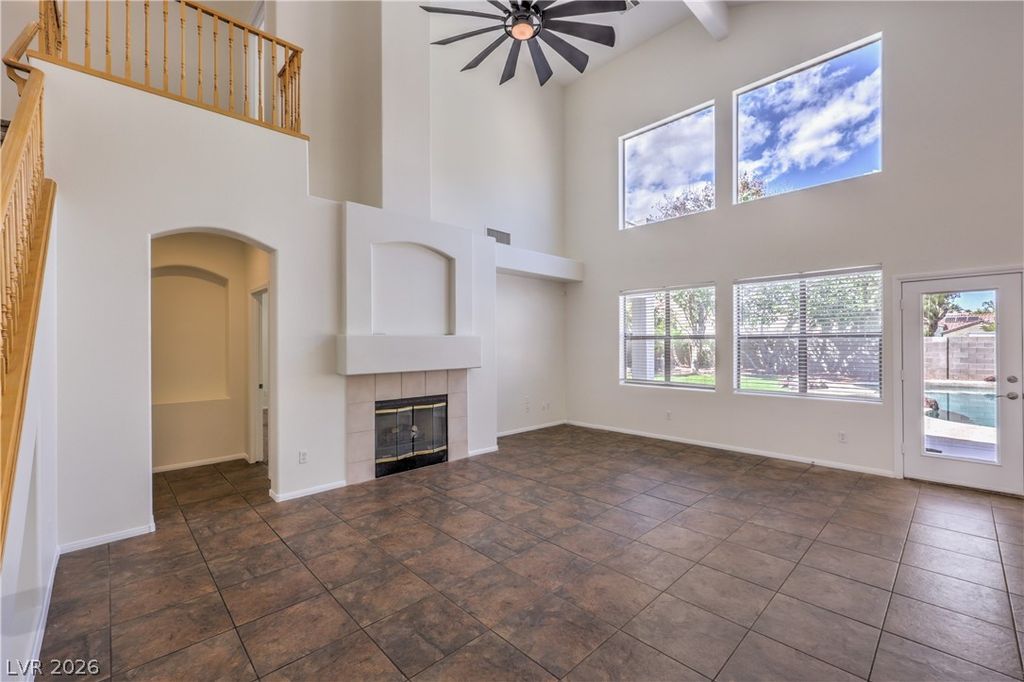 Image 15 of property listing at 10008 Dusty Winds Avenue, Las Vegas, NV 89117