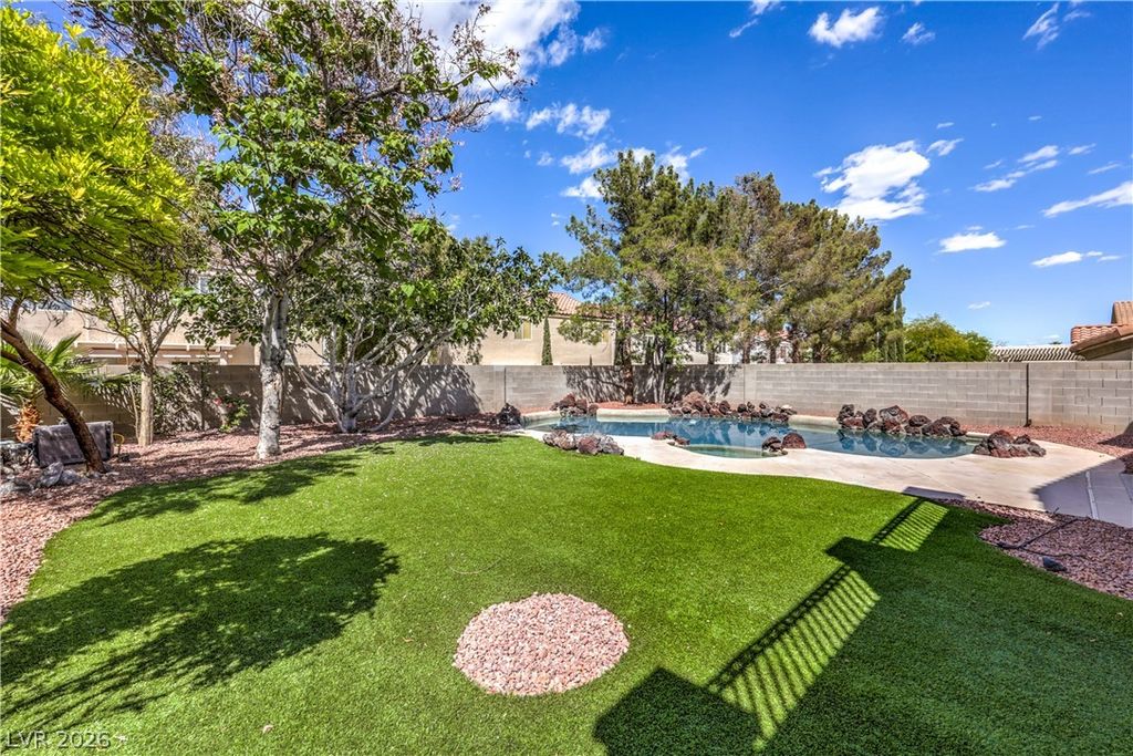 Image 65 of property listing at 10008 Dusty Winds Avenue, Las Vegas, NV 89117