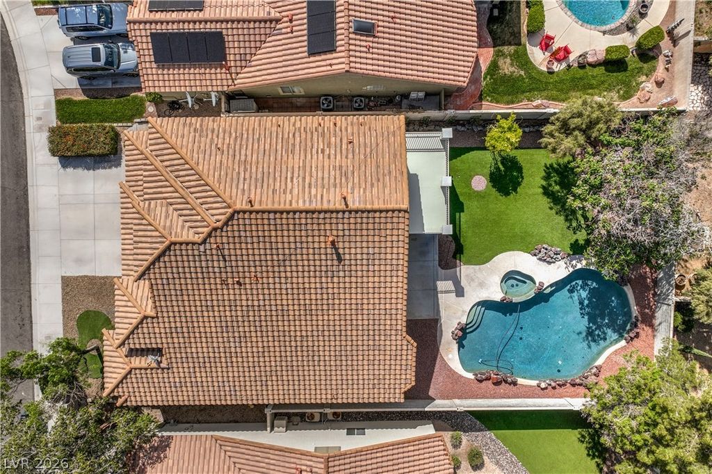 Image 74 of property listing at 10008 Dusty Winds Avenue, Las Vegas, NV 89117