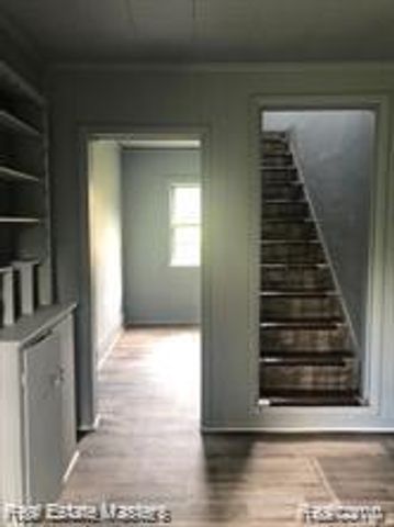 7627 Lapeer Road, Wales, MI 48027