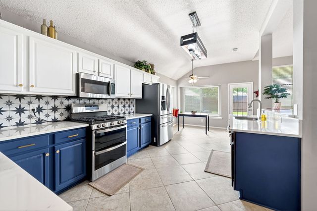 2273 Heatherdale Drive, Mesquite, TX 75150