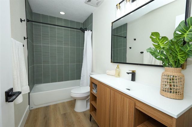 341 HAMMOND STREET, New Smyrna Beach, FL 32168