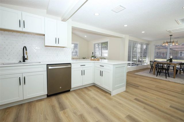 341 HAMMOND STREET, New Smyrna Beach, FL 32168