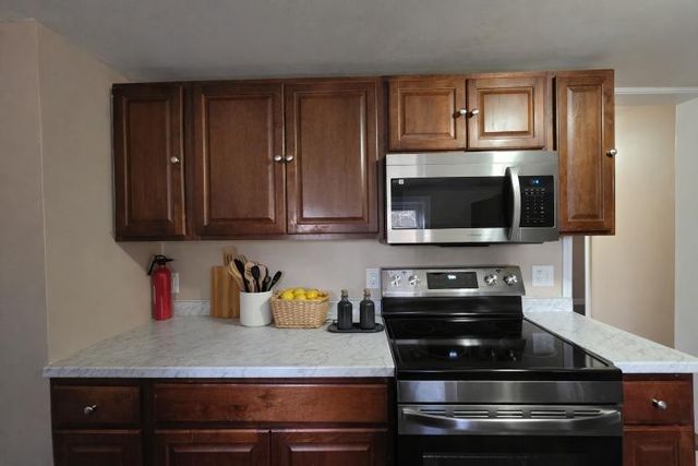 218 Locust St, Clarksville, TN 37042