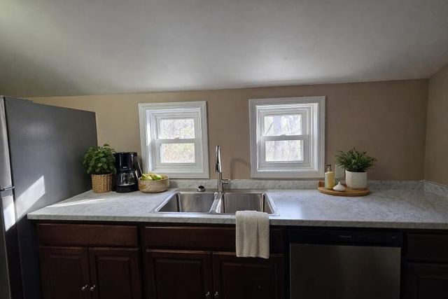 218 Locust St, Clarksville, TN 37042