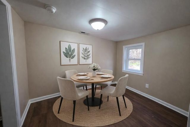 218 Locust St, Clarksville, TN 37042