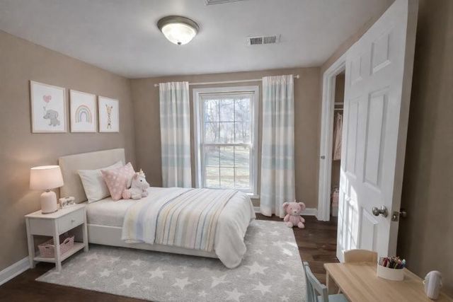 218 Locust St, Clarksville, TN 37042