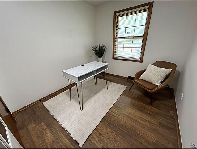 4209 SW 34th ST, Topeka, KS 66612