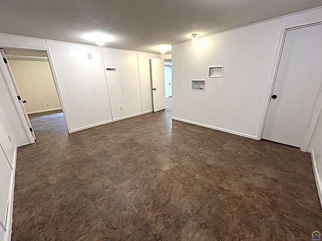 4209 SW 34th ST, Topeka, KS 66612
