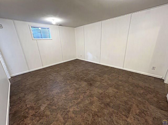 4209 SW 34th ST, Topeka, KS 66612