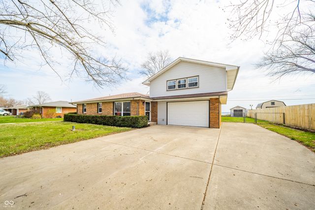 5618 Harmeson Drive, Anderson, IN 46013