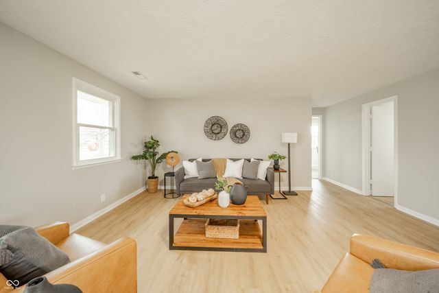 5618 Harmeson Drive, Anderson, IN 46013